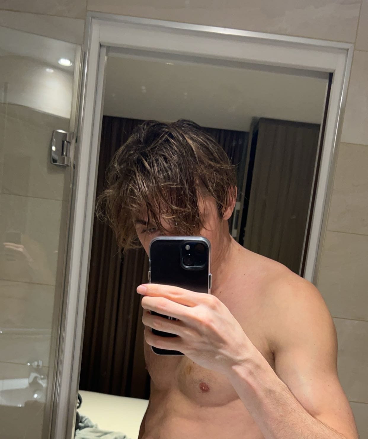 young dildo selfie 