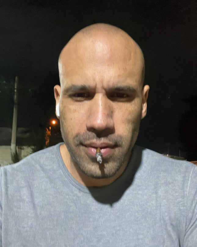 Intimaly custom dildo sex toy Feel Karlo karrera