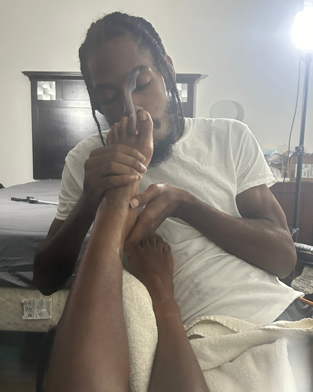 Intimaly custom dildo sex toy Feel Pedicure Drizzler