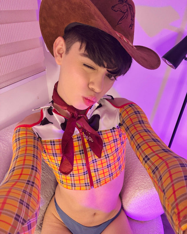 Intimaly custom dildo sex toy Feel Sebbyrose